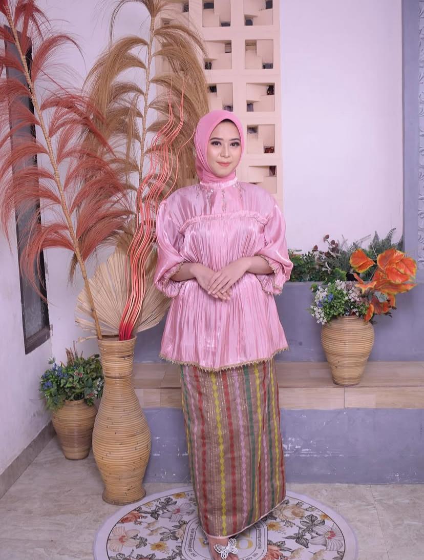 Baju bodo pink